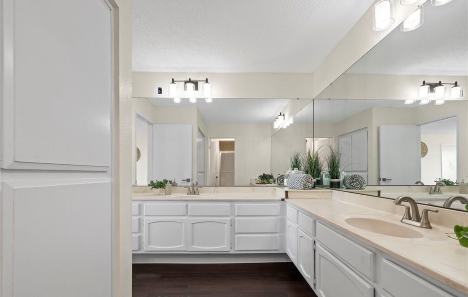 Bathroom before remodel